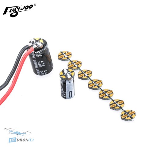 Widok z boku płytki FLYWOO Capacitor PCB, kluczowy element do drona FPV