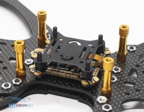 Opakowanie 10 sztuk płytek izolacyjnych FLYWOO 20x20mm, kup teraz w HTDRONE