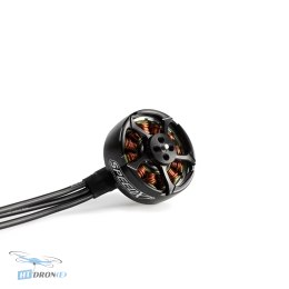 GEPRC SPEEDX2 2105.5 3450KV silnik FPV - widok z trzech czwartych, wysoka jakość w HTDRONE