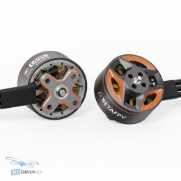 Silnik BETAFPV 1506-4200KV FPV z boku, widok 3/4, cena w HTDRONE