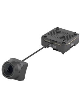 Zestaw kamera + AI Box połączone przewodem, gotowy do integracji z analogowym systemem FPV.