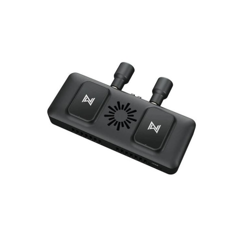 Widok pod kątem – moduł VRX z podłączonymi antenami, kompaktowa konstrukcja.