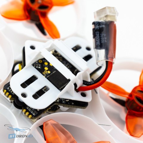 Emax EZ Pilot PRO RTF FPV Drone zestaw zawartość pudełka z bliska